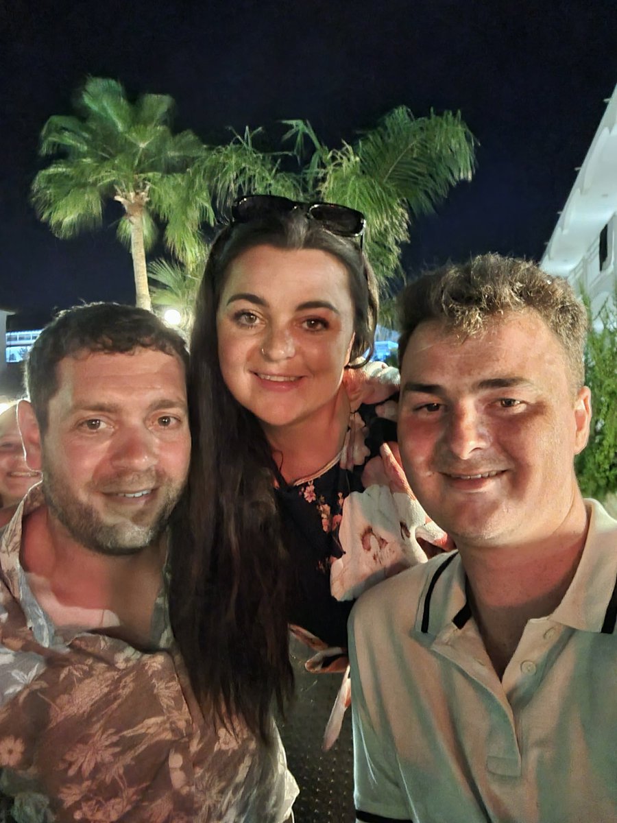 sloggett_daniel's tweet photo. @StDennisBand thinking of you all from hot Greece, p.s we can hear the bass trombone from here https://t.co/qqPFkvWeUk