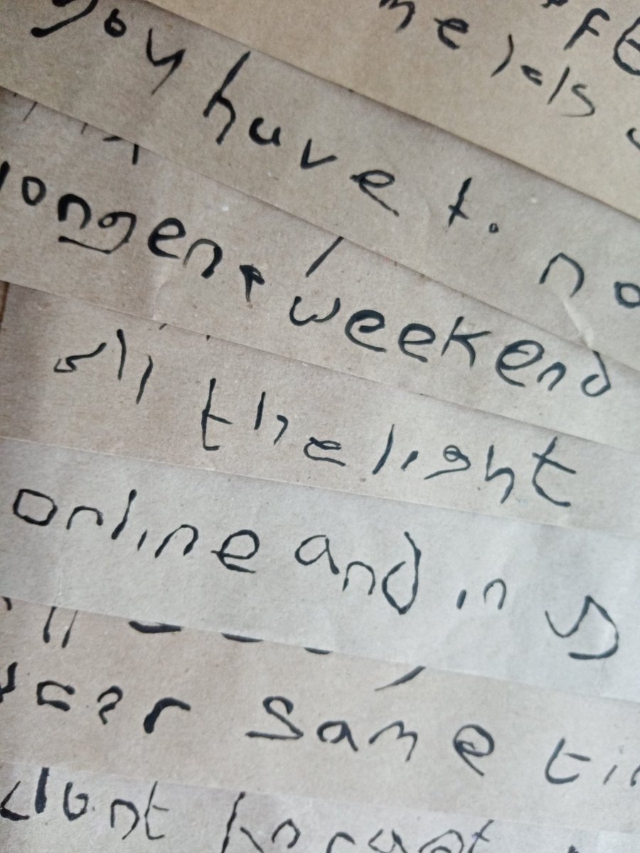 DrAbbieCairns's tweet photo. This little collection is slowly growing. But it is not ready just yet!

#research #artresearch #art #text #textart #artcollection #brownpaper #acrylicpaint #handwriting #handrendered #lefthand 

#CreativeColchester #colchesterartist #essexartist #emergingartist #abbiecairns https://t.co/HDzqBewlRd