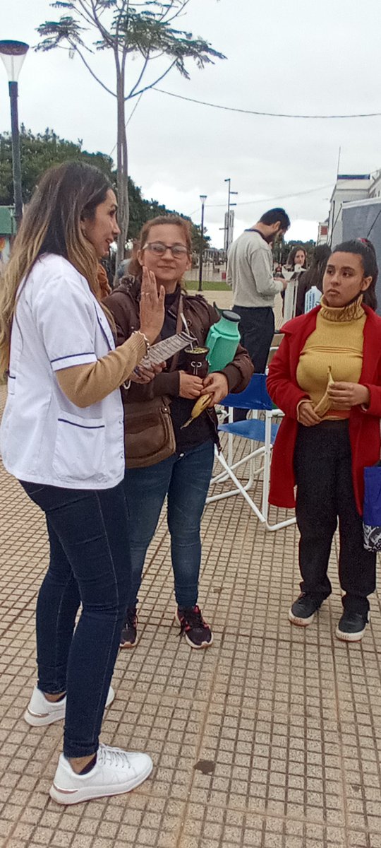 FlorenciaCrdo15's tweet photo. Jornada "A LA PAR" por la #INCLUSIÓN 💖
Participamos desde el #IPS, en compañía de pasantes de la Universidad Gastón Dachary y de la Cuenca del Plata, en la Jornada organizada por el #CENEMI
Lisandro Benmaor https://t.co/onwugzdNt2