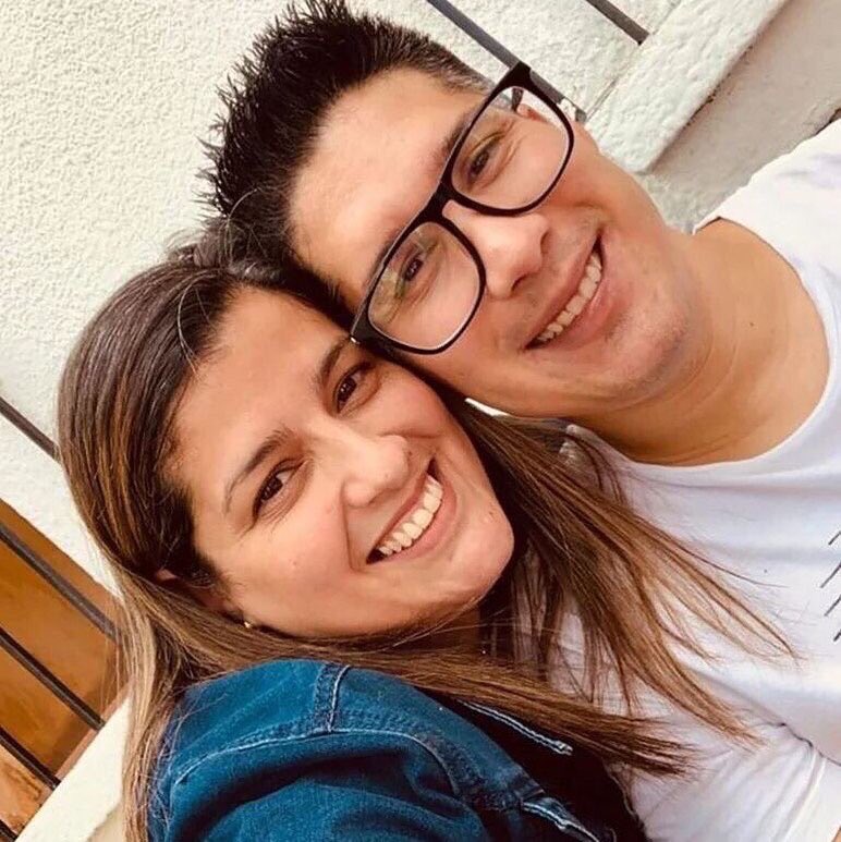 holavzla's tweet photo. Familiares de Chyno Miranda (@chynomiranda) compartieron nuevas fotografías que muestran la recuperación del cantante. https://t.co/NSsJKtzDmi