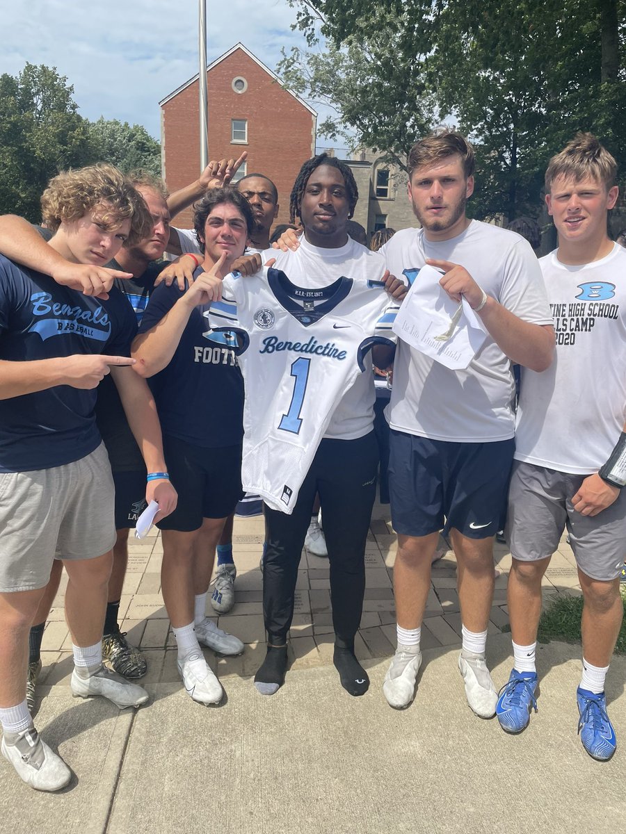 The 4th annual @BeneBengalsFB Blue & White Game draft has concluded. Congrats to the White team’s 1st overall pick @Kareemjennings9 and Blue team 1st overall pick @JamesDivontae.  See you Wednesday night. Kickoff is @ 8pm. #AllHail #MOB #IronSharpensIron