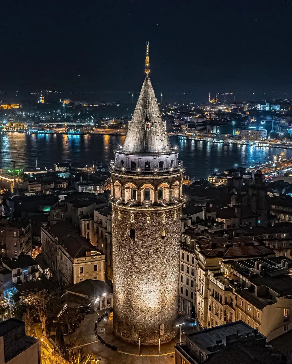 i_am_Arquam's tweet photo. Istanbul Turkey 🇹🇷💞 https://t.co/wvXZq6DuVW