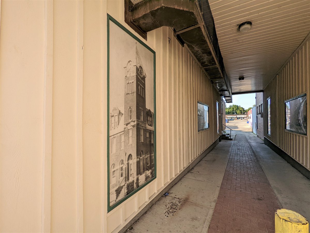 Discover Listowel tweet media