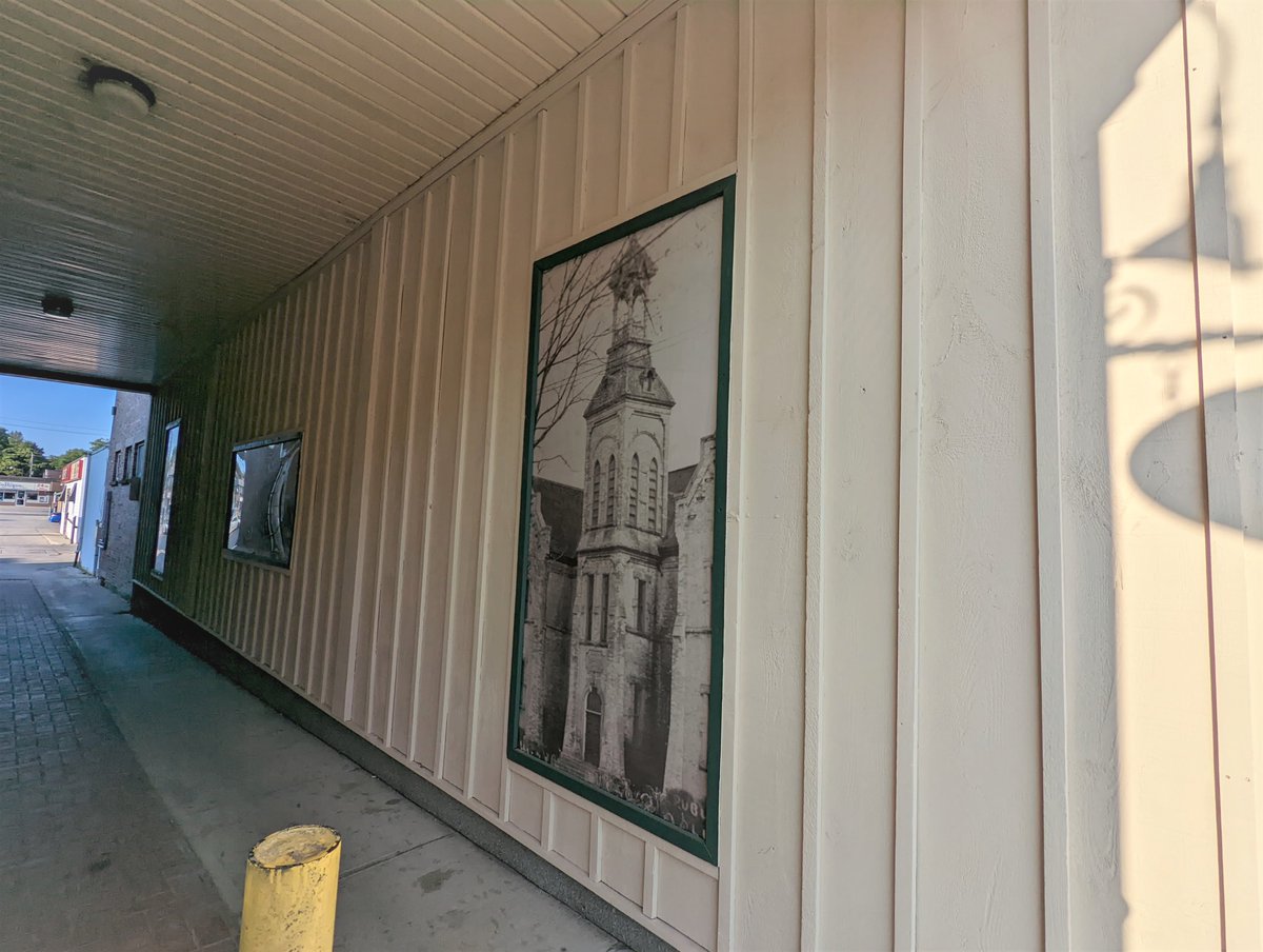 Discover Listowel tweet media