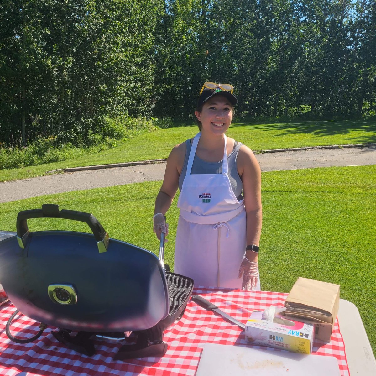 Giulianna cooking at the "Legends for Learners" Charity Golf Tournament. So proud to be a part of this!

spolumbos.com

#spolumbos  
#italiansausage  #spolumbosdeli  #sausage