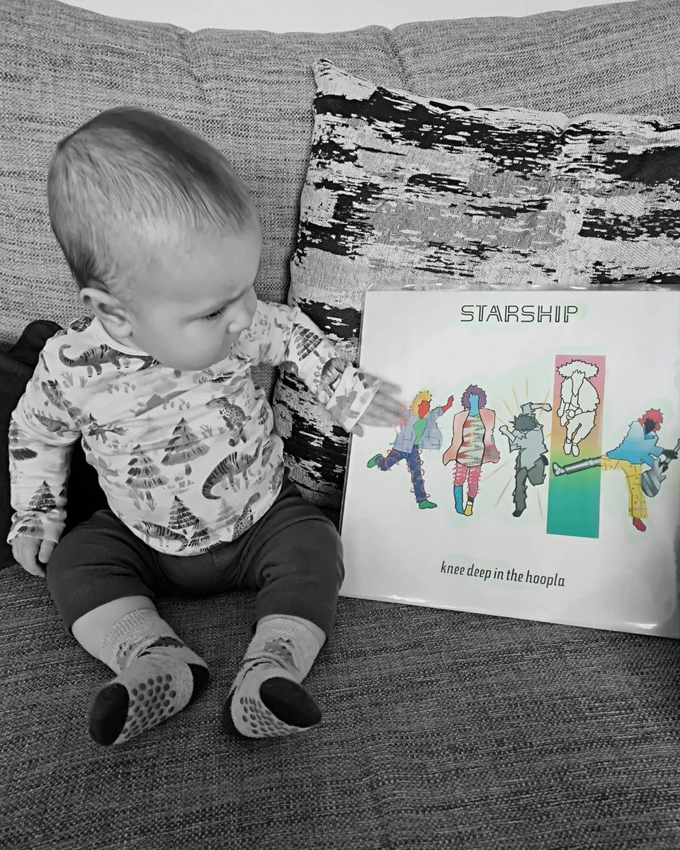 Starship's tweet photo. A young Starship fan in the making! What an adorable photo from @therockbureau on IG 😍

How old were you when you first heard Starship?

#Starship #KneeDeepInTheHoopla #StarshipArmy #StarshipFan #80sVinyl #80sMusic #80sSong #80sAlbum #MusicLover #Music #RockBand #RockVinyl https://t.co/WQ5mf9sIv0