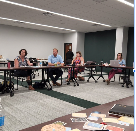 EPSD124's tweet photo. We had the best time with our staff at admin retreat last week! We spent a few days learning and growing together, and getting ready to welcome our students back for the 2022-23 school year! #BeEvergreen https://t.co/9TuZyixPVH