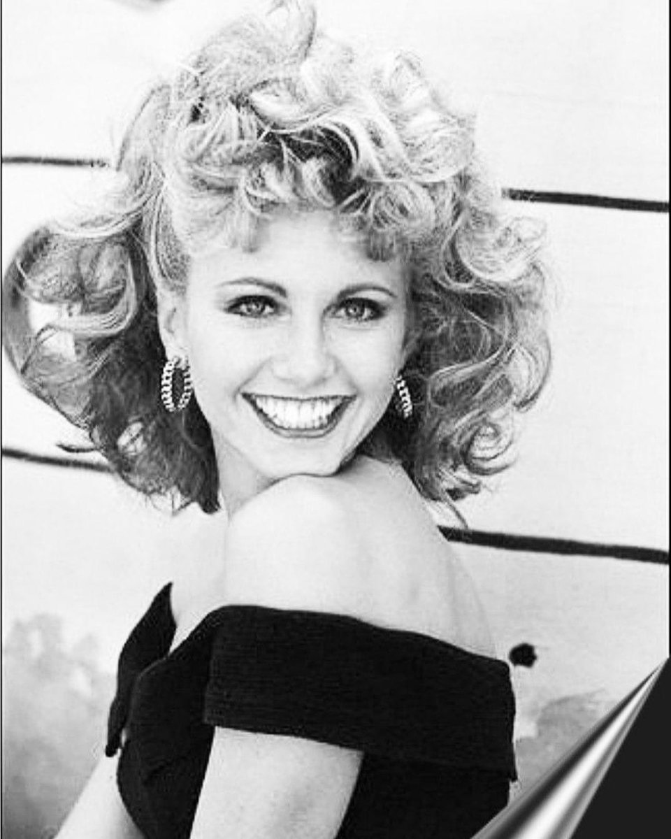 TinaMallinder6's tweet photo. Olivia Newton John.
An all time great.
Forever a fighter.
Forever Sandy. 
Lost to the world at just 73 after 30 years of battling breast cancer.
What a sad day 💕🕊 #olivianewtonjohn #breastcancerawareness #grease #foreversandy https://t.co/gCNLU43pFY
