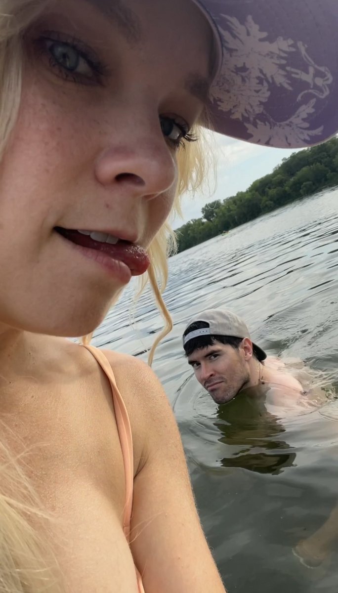 lenay__11's tweet image. acabo de subir muchas fotos en mi IG yyyyy IG club secreta !! 🤓🤫  #sptc aquí son algunas ! 🖤🤍 instagram.com/p/ChAo15VPJPK/…