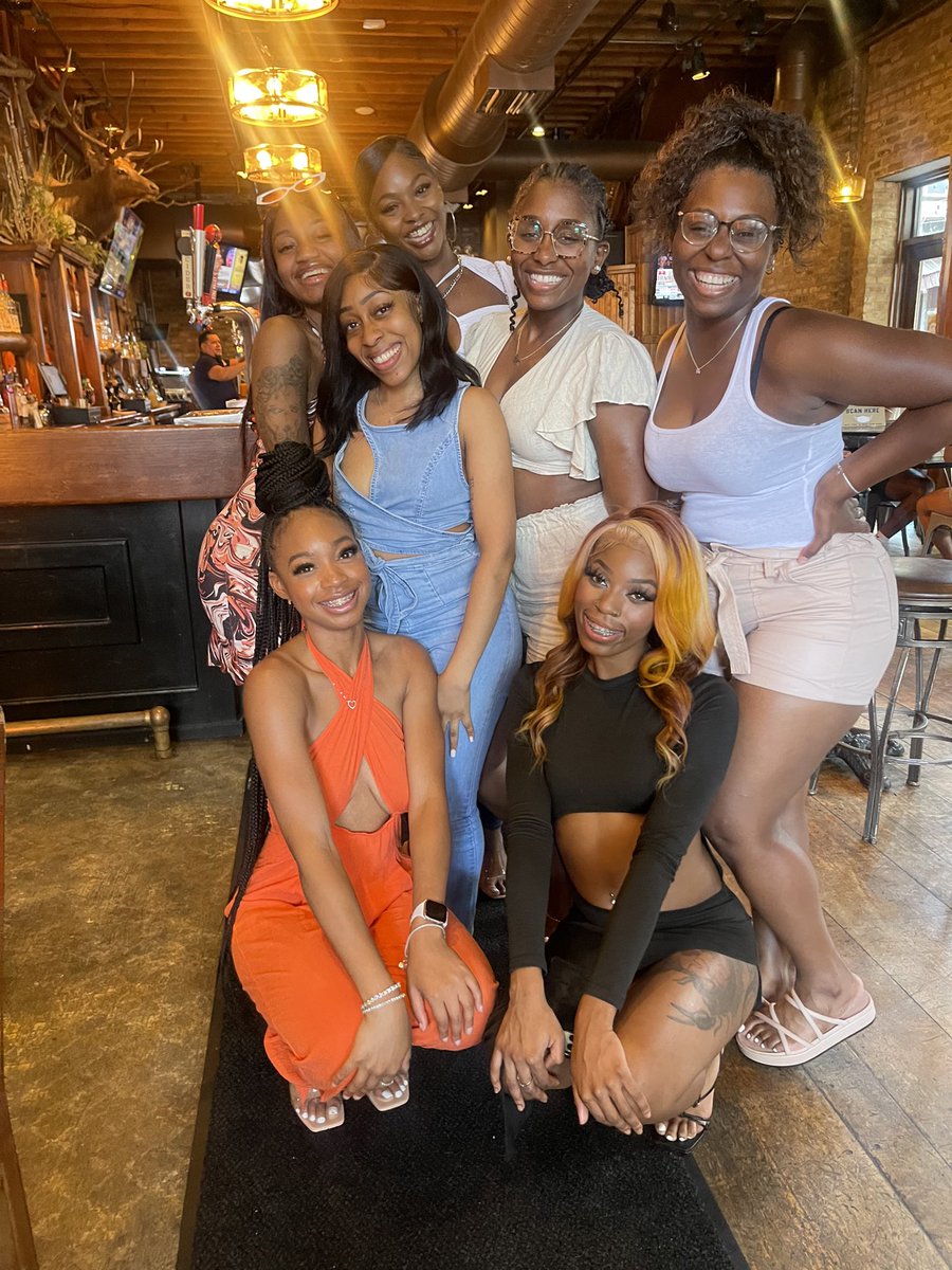 Dropping a few very familiar faces! A pic from NOIR Alumni Brunch ❤️🖤 #theUltimate