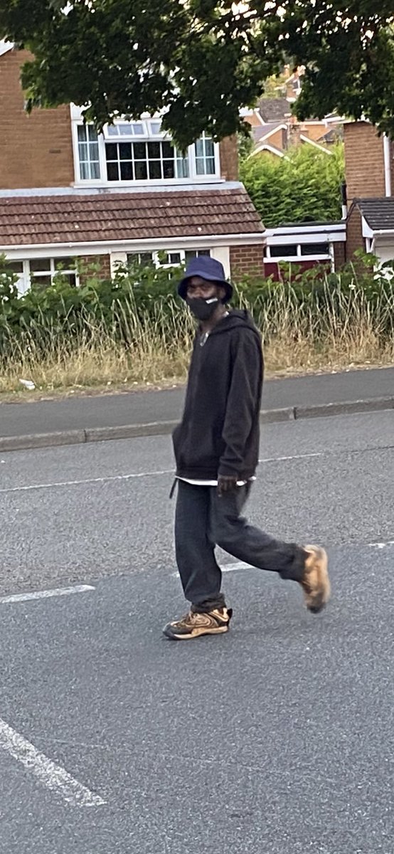 FarmRoberts's tweet photo. @WMPolice @SStaffsPolice spotted this chap acting suspiciously on our farm, he ran off and when we caught up with him he wasn’t up for talking last seen heading into Wordsley 8.45pm https://t.co/6nsgqB0xWW