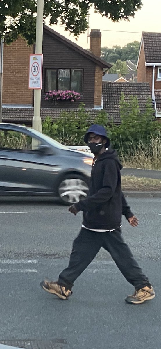 FarmRoberts's tweet photo. @WMPolice @SStaffsPolice spotted this chap acting suspiciously on our farm, he ran off and when we caught up with him he wasn’t up for talking last seen heading into Wordsley 8.45pm https://t.co/6nsgqB0xWW