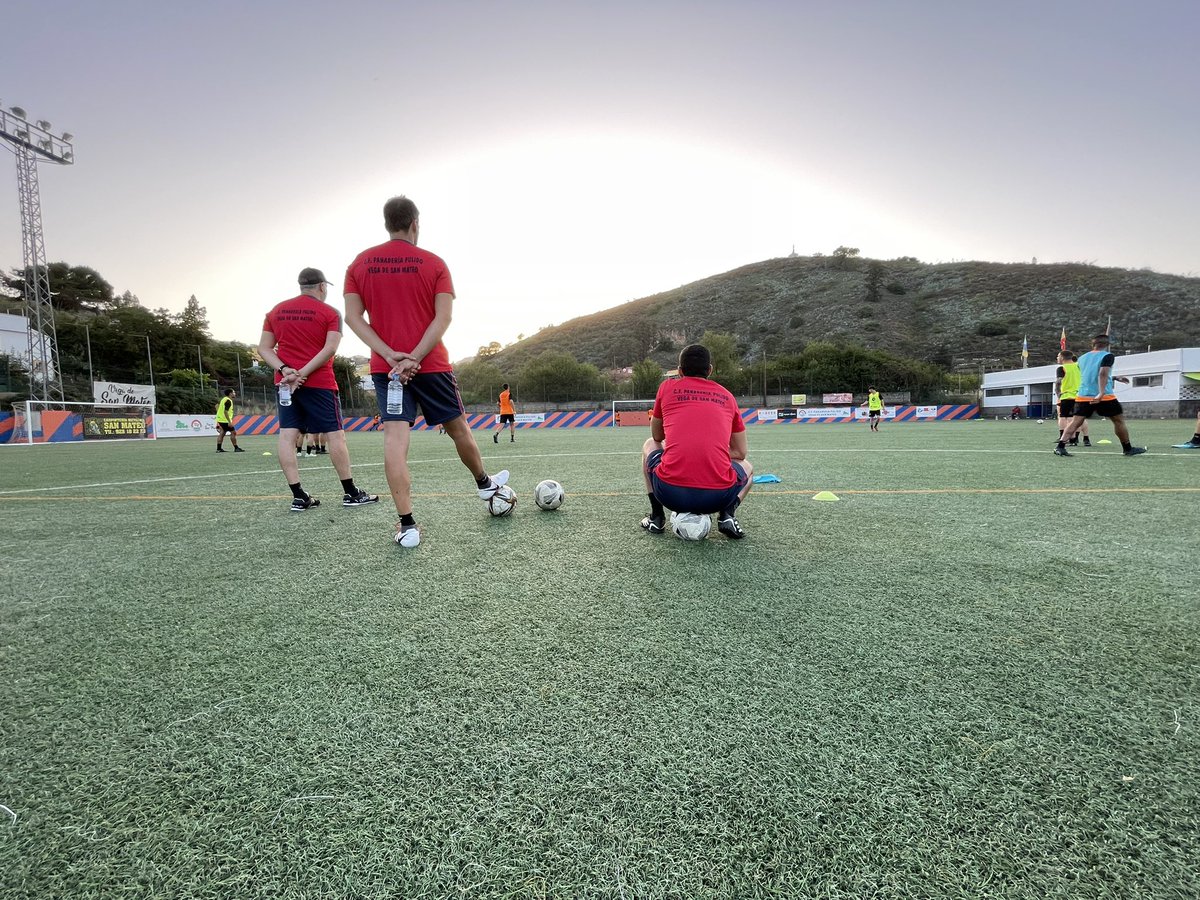p_sanmateo's tweet photo. Tercera semana de pretemporada con dos partidos amistosos
▶️Miércoles 20 horas ante el Huracán División de Honor en el Municipal de San Mateo
▶️Viernes a las 19:30 horas ante la UD Las Palmas en el Municipal de San Mateo
#Queremoscontarcontigo https://t.co/PpoB81INjx