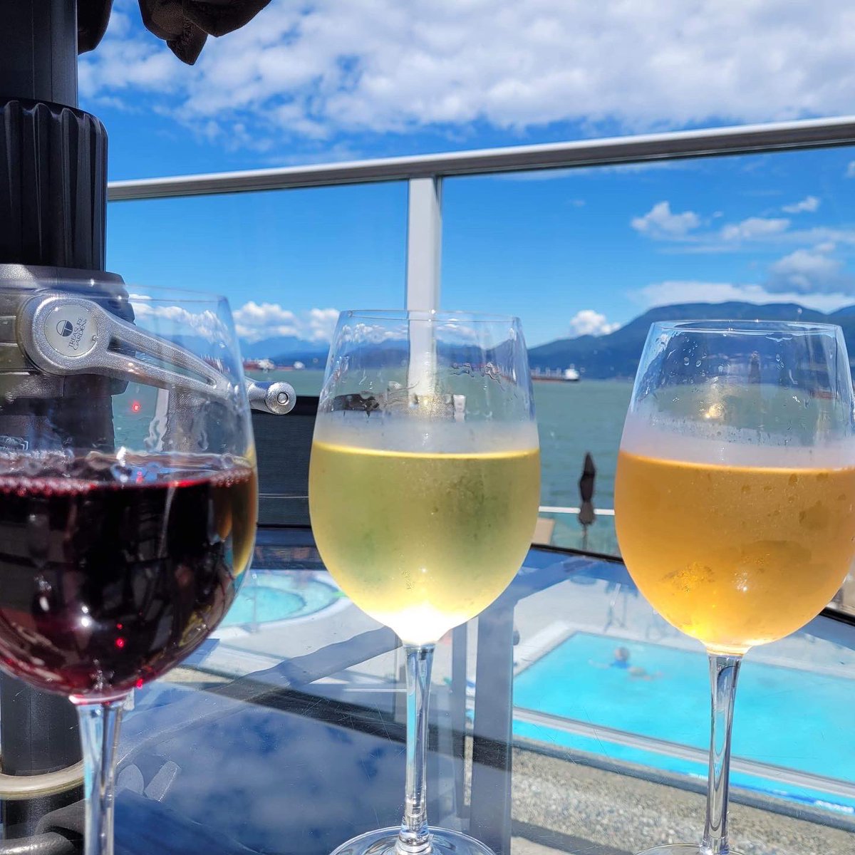 upliftdms's tweet photo. Happy August! It is always and absolute thrill to connect with eachother for our another summer summit ☀️

The Uplift team had another revitalizing planning meeting underneath the summer sunshine, paired with wine🍷 , smiles😁and new ideas🤍! #bettertogether #uplift #teambuilding https://t.co/QrdCbpdzVN
