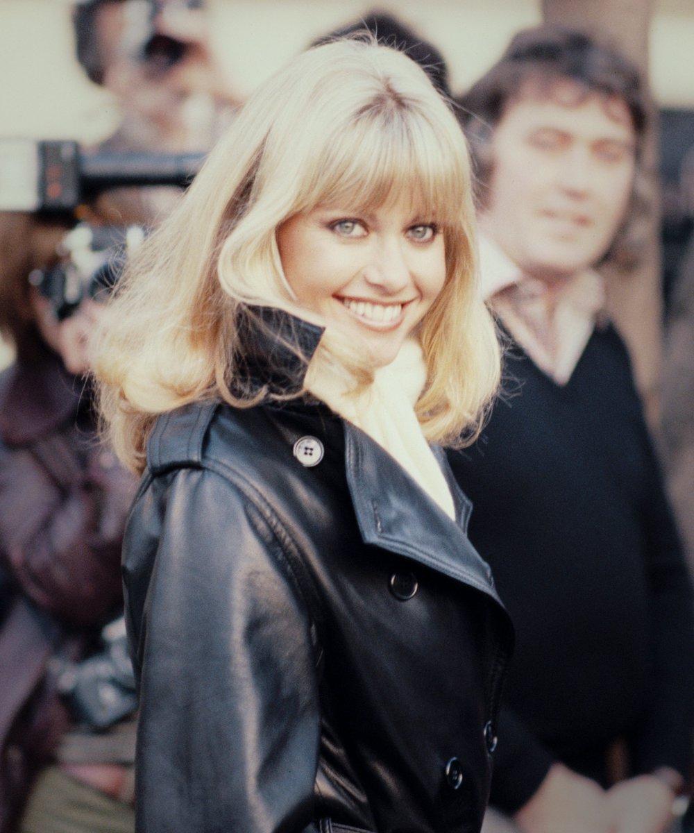 WhoWhatWear's tweet photo. Rest in peace to the forever iconic Olivia Newton-John. ♥️ https://t.co/7t6gOJmry7