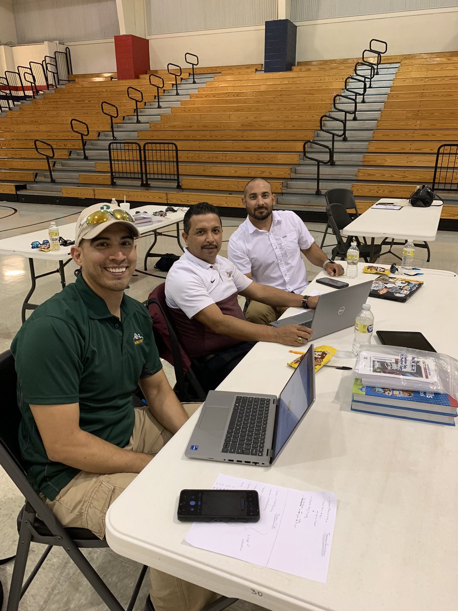 Cynthia M. García tweet media