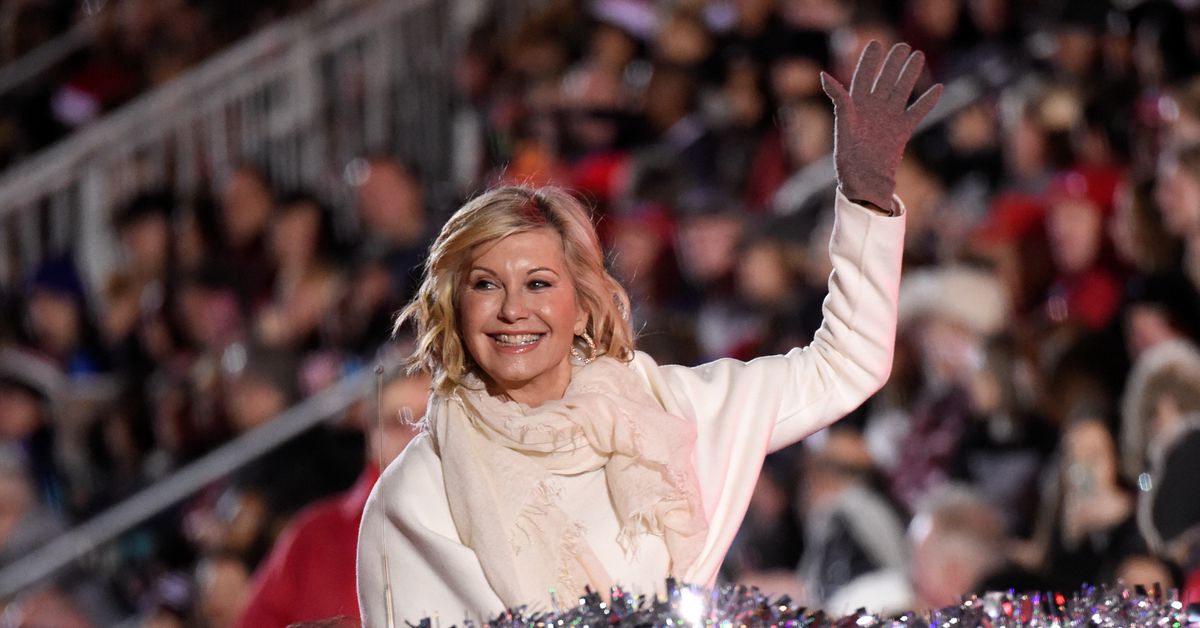 Pop music and 'Grease' star Olivia Newton-John dead at age 73 reut.rs/3PgTuli