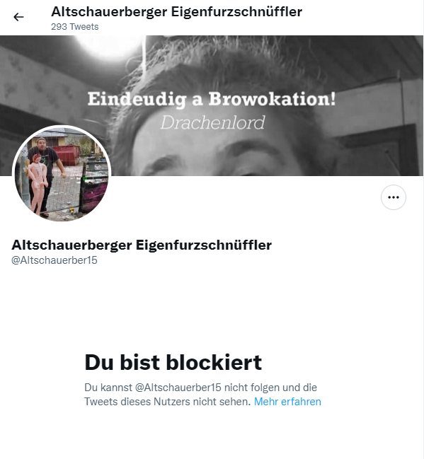 der_feitan's tweet photo. Bild 1: Maske enttarnt
Bild 2: Maske löscht Beitrag
Bild 3: Maske blockiert mich HAHAHA
Hey #drachengame Reactor Dullis, der Typ hier will uns alle verarschen LIEPE und so
#Kreiswichsverbot #Kuttergame #udoultras #Maskenshow https://t.co/RDUXwqbmRC