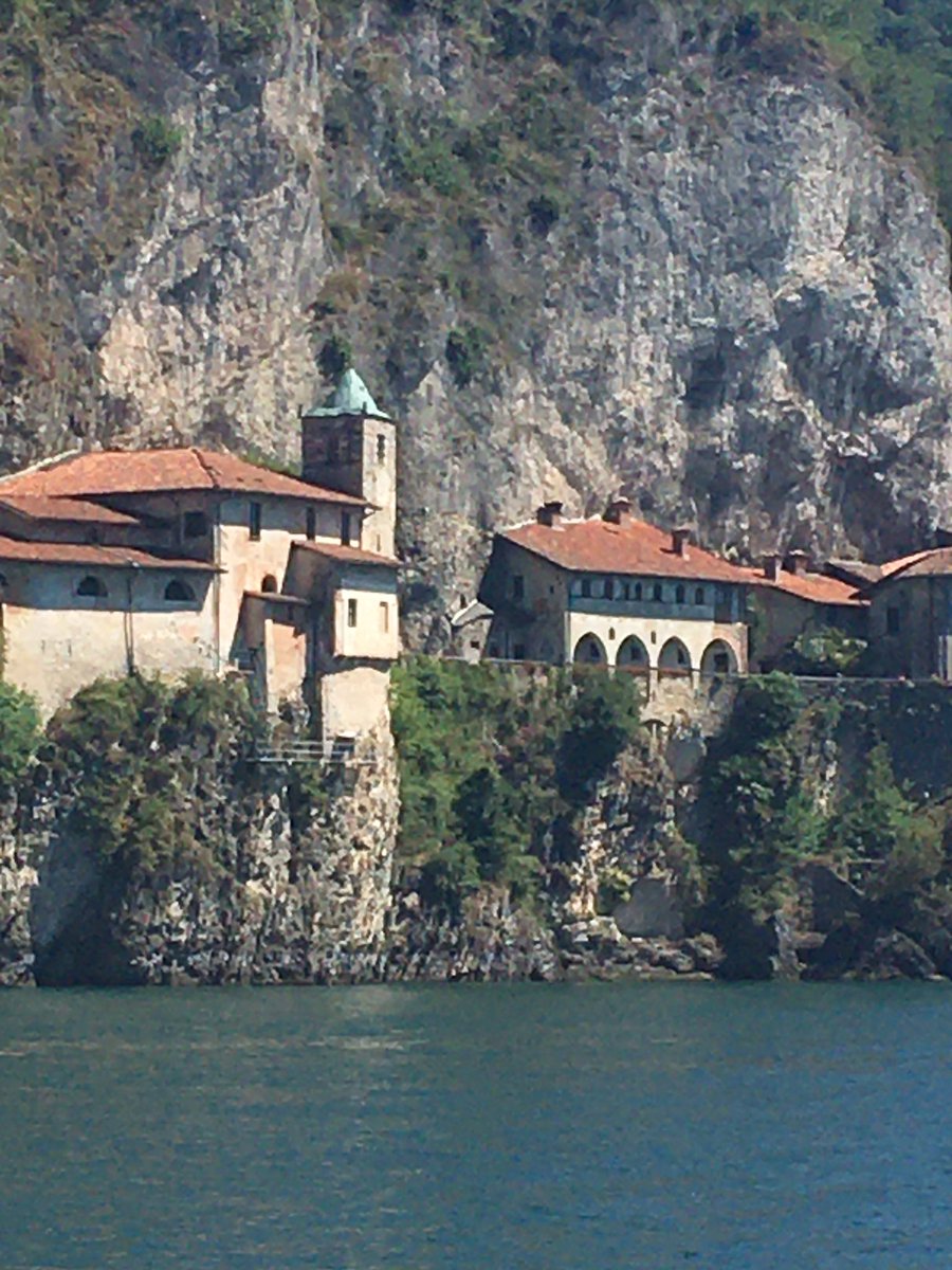 Silenzio. #eremodisantacaterinadelsasso #maggiorelake #lagomaggiore