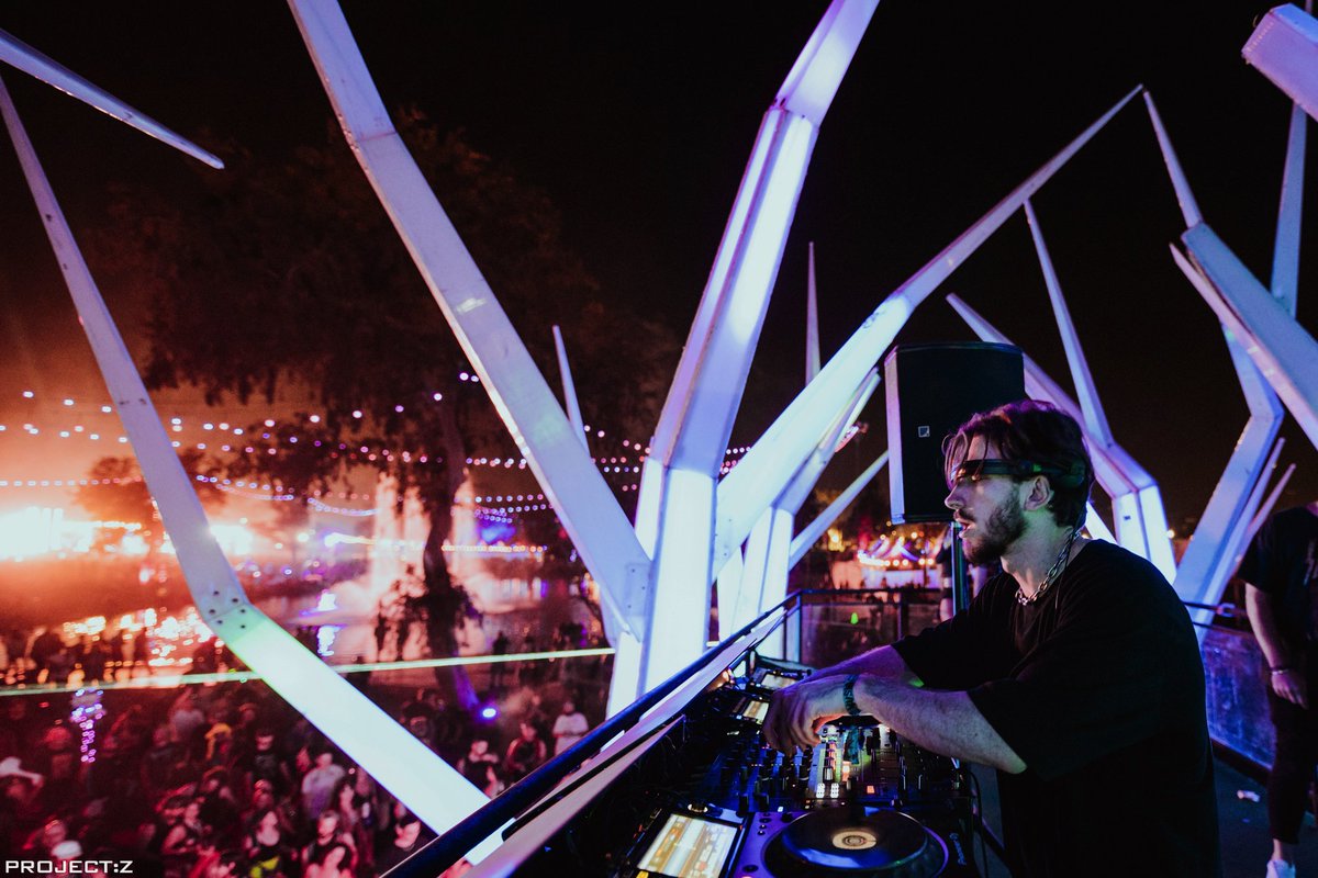 ProjectZ_Fest's tweet image. From the earth, to the stars, @blankemusic presents ÆON:MODE was a moment that made DnB history at the #Zerks stage.