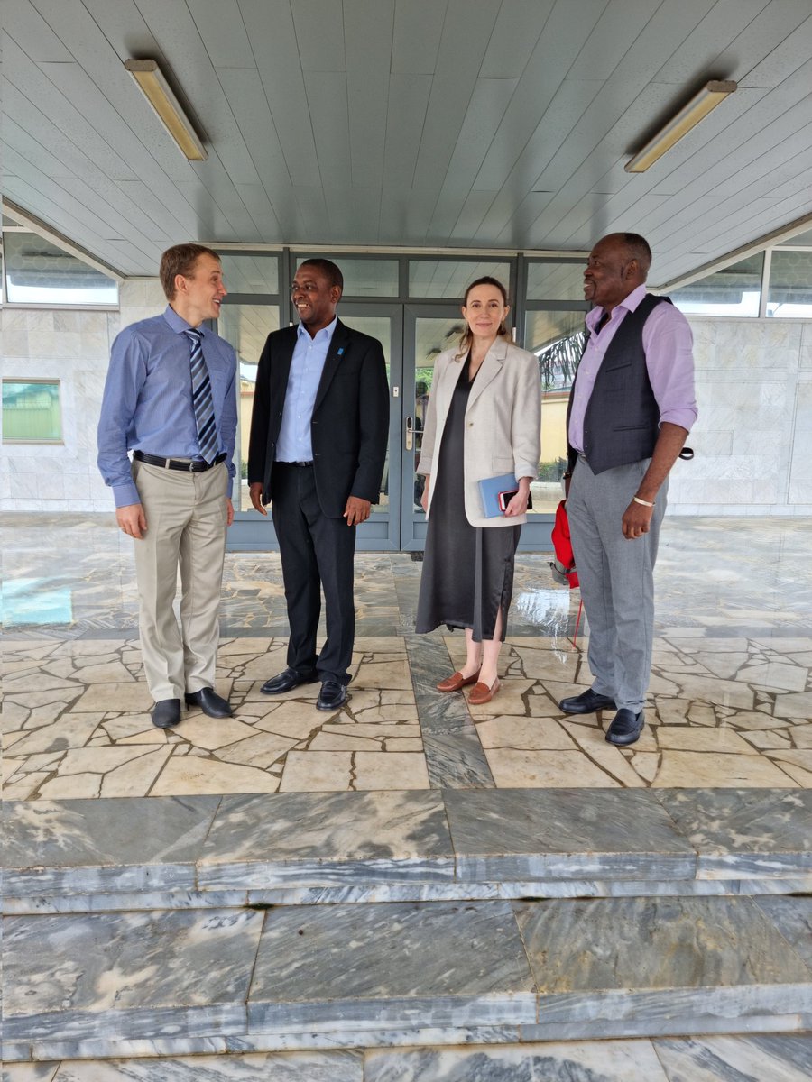 Cire2013's tweet photo. Prise de contact avec Constantin LEKHOV, nouveau Chef de protocole et attaché de presse et point focal projet Aquaculture Ambassade de la Russie. Il remplace sa collègue Mme Aigule qui rentre en Russie. https://t.co/6JsyfGNoZU