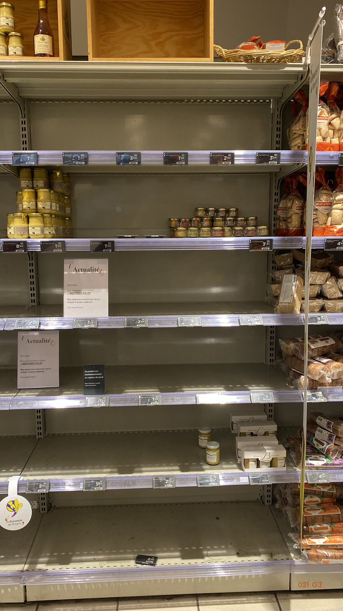 RashmiRNaik's tweet photo. So the #moutarde crisis is real 😱 At the #EdmondFallot factory you can pick up one jar/per person/per day. Attribution of shortage to failure of mustard crops in Canada. #FirstWorldProblems https://t.co/vYRASi3gPD