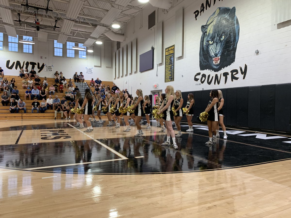 HBPlantAthletic's tweet photo. Welcome class of 2026 and all our new students to Pant High School! @PlantHighSchool @PlantHighChorus @hbplantband @PlantHighCheer @phsdanceros https://t.co/6aqh03nDea