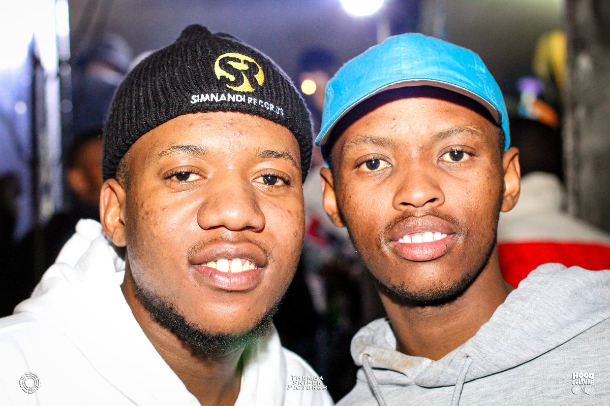 boizen_fiko's tweet photo. Tsa @simnandi_r ❤🌋🔥🎭
#amuclassicmnisi #kappie #simnandirecords #thembasniperpictures #avsniperwiththecamo https://t.co/RZQ9dLZZgB