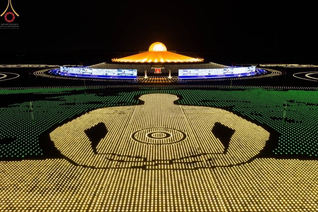 weeranan's tweet image. วัดพระธรรมกาย จัดพิธีจุดประทีปถวายเป็นพุทธบูชา และสวดมนต์บทธัมมจักกัปปวัตตนสูตรให้ครบ 4,621,000,000 จบ เพื่อสันติภาพโลก เมื่อวันที่ 6 ส.ค.65 ซึ่งเป็นวันสมาธิโลก เพื่อกระตุ้นเตือนให้ชาวโลก หันมาสร้างสันติภาพด้วยสันติสุขภายใน #วันสมาธิโลก #วัดพระธรรมกาย