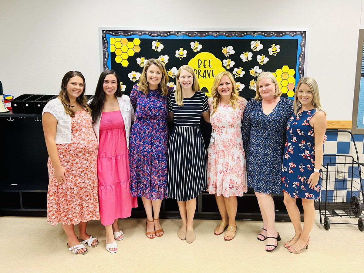 Cunningham_4th's tweet photo. What a great Meet the Teacher night! I loved meeting all my new 4th graders at @nicholsfrisco! Then raced over for my own children’s MTT at @PISDHallElem! It’s going to be a fantastic school year! https://t.co/QlSxNPIE0j