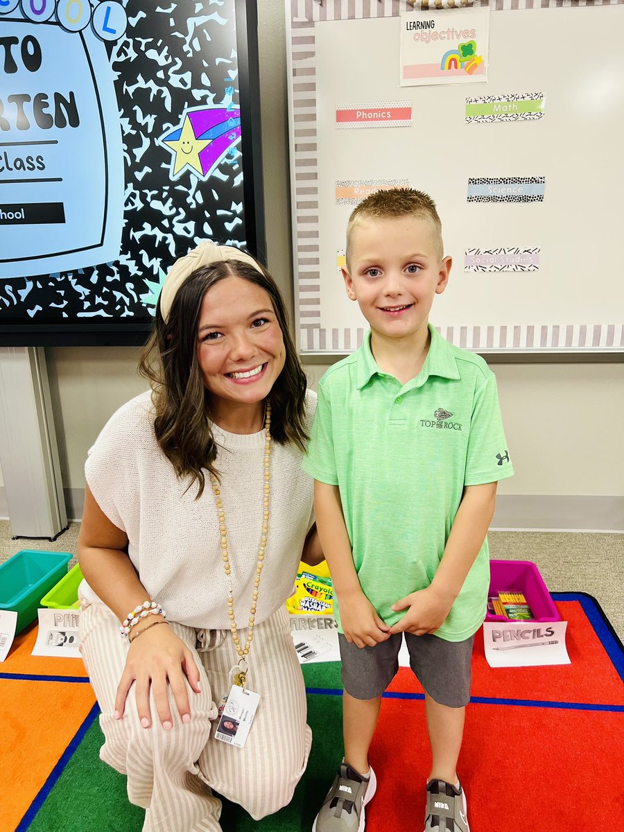 Cunningham_4th's tweet photo. What a great Meet the Teacher night! I loved meeting all my new 4th graders at @nicholsfrisco! Then raced over for my own children’s MTT at @PISDHallElem! It’s going to be a fantastic school year! https://t.co/QlSxNPIE0j