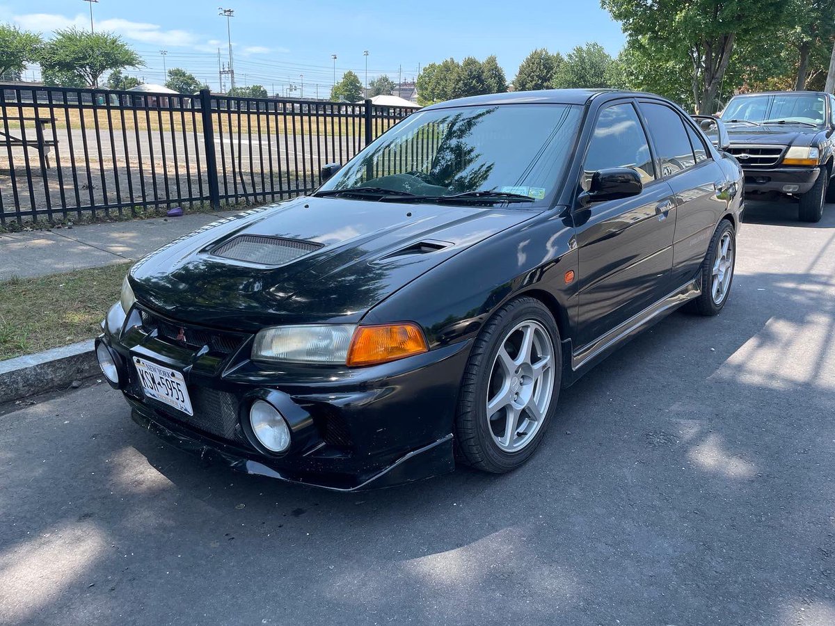 TurbologyLLC's tweet image. Mitsu Monday: before and after facelift by @compulsion_mike
•
#turbology #mitsubishievolution #mitsubishievo #lancerevolution #lancerevo #mitsubishi #ralliart #cn9a #lancer #evolution #evo #4g63 #turbo #awd #rallycars #rallycar #rallye #rally #jdm #rhd #tuning #tuner