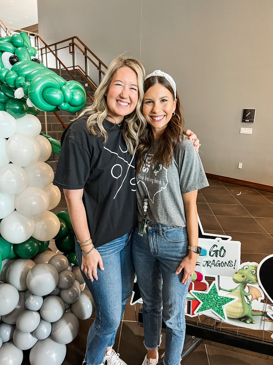 Convocation 2022! Let’s do this!! So proud to be a Dragon! 💚🖤🤍 #DragonProud #YouBelongHere #InspireExcellence <a href="/durham_dragon/">Don T Durham Dragons</a>