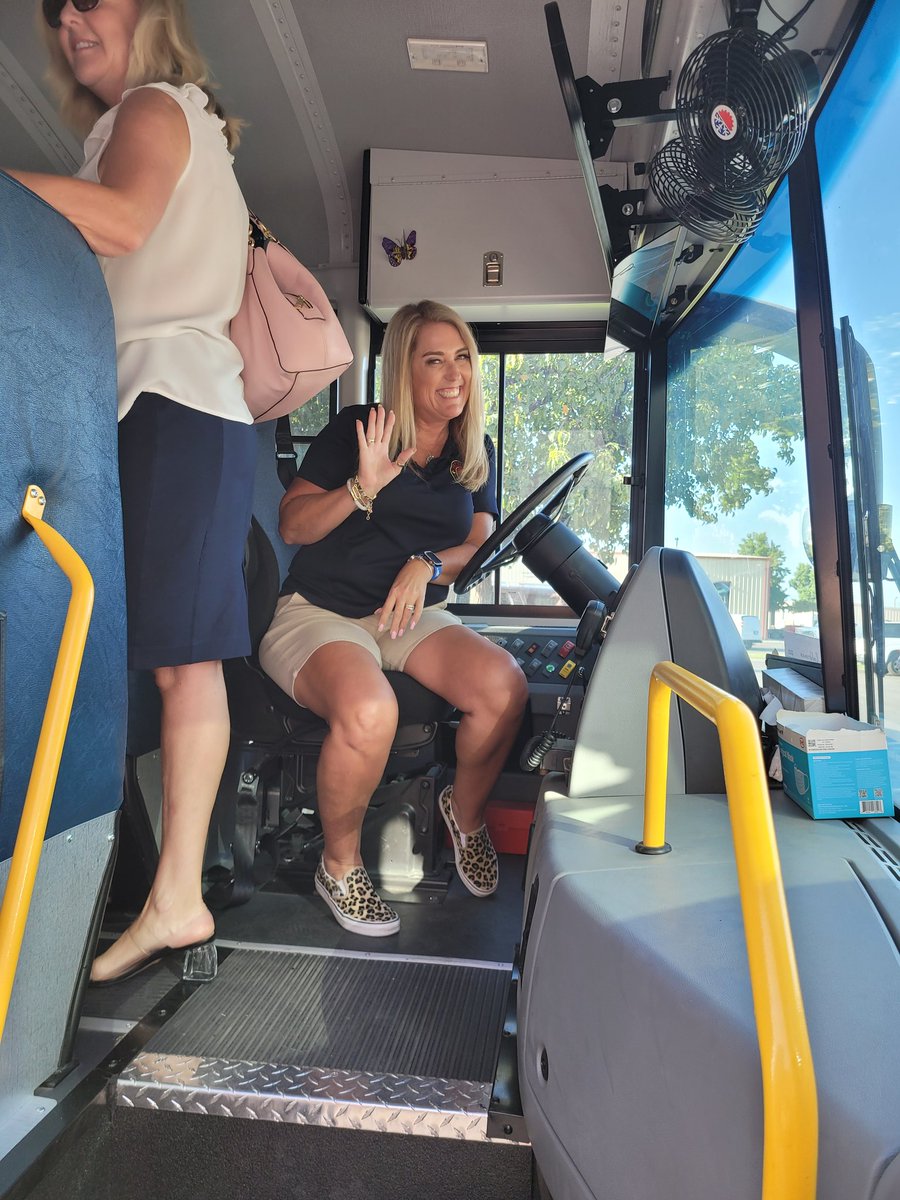 becbow28's tweet photo. Bus ride for the new teachers!! Welcome to all of our new staff! #thisisdayone #FruitvaleFamily @FSDSuptGarrison @kim_kicarlson https://t.co/s7iEBYwAdB