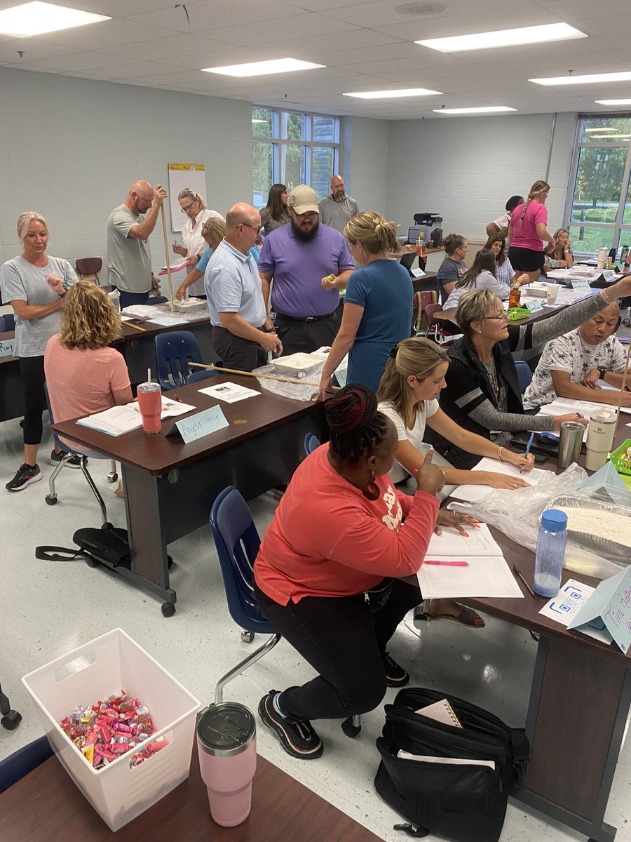 MullinsSciTchr's tweet image. What a phenomenal day with @hamcoschools Phenomenal MS Science teachers! So good to be able to work together and build our instructional practices to facilitate student sense making. #HCS_Science