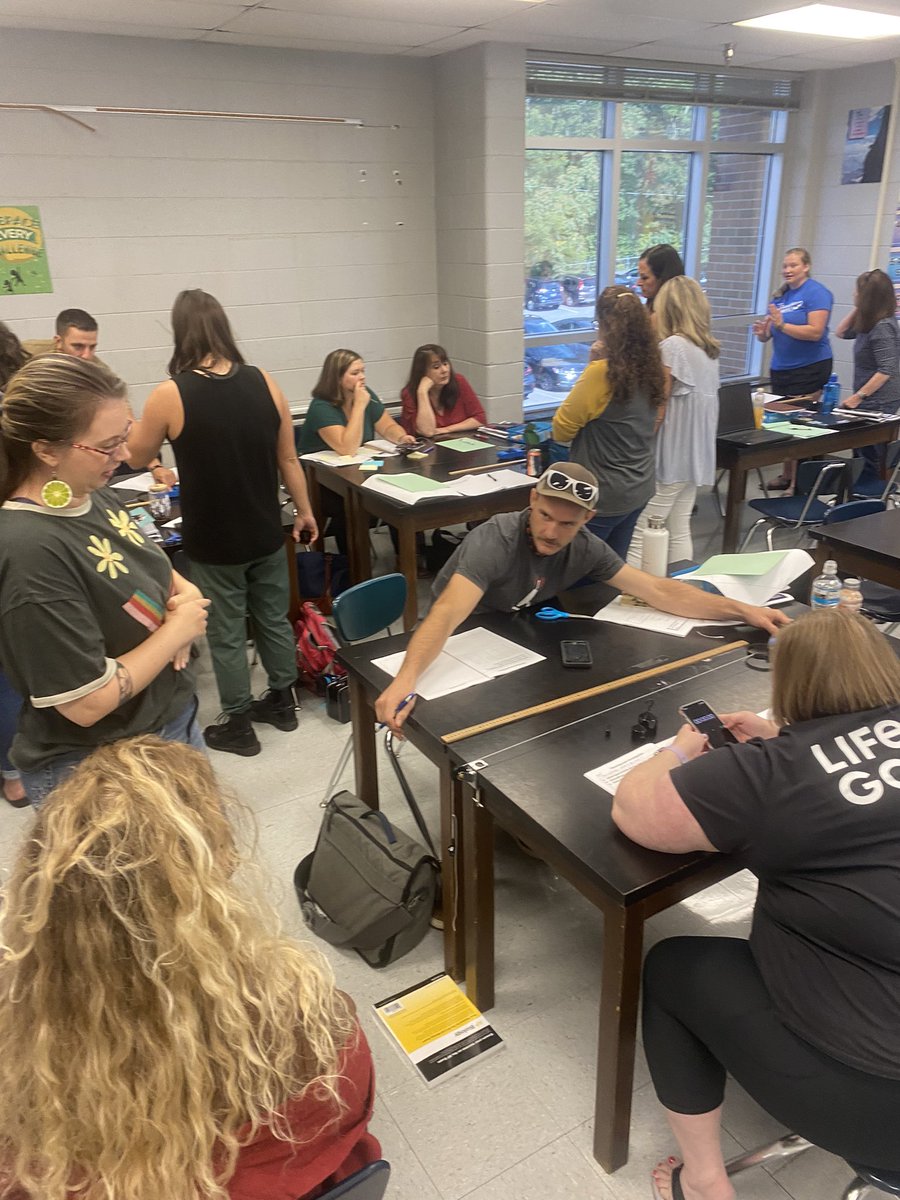MullinsSciTchr's tweet image. What a phenomenal day with @hamcoschools Phenomenal MS Science teachers! So good to be able to work together and build our instructional practices to facilitate student sense making. #HCS_Science