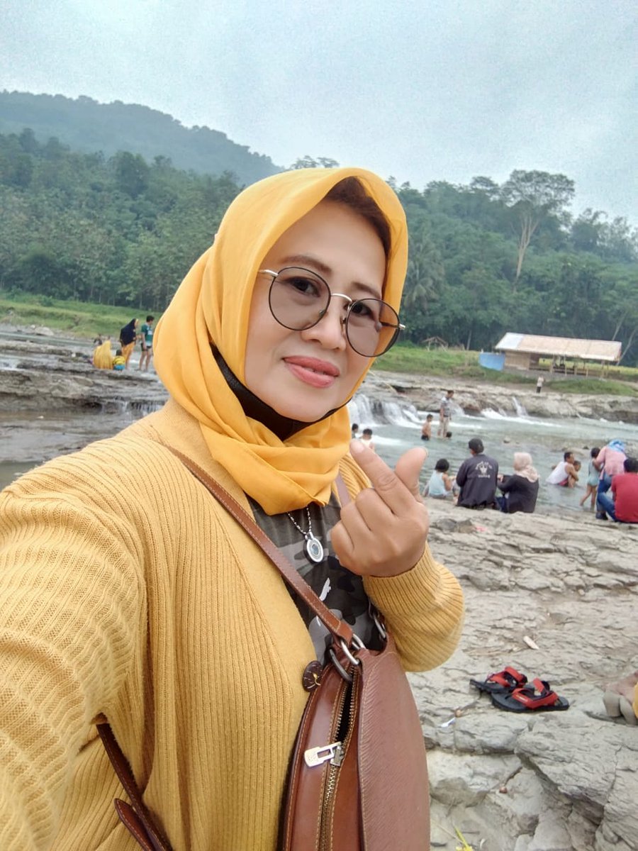 Assalamualaikum sahabat semua ,maaf setelah sekian lama baru menyapa para sahabat semoga selalu dalam lindungan Allah SWT ,,bagaimana kabar kalian sema?
#