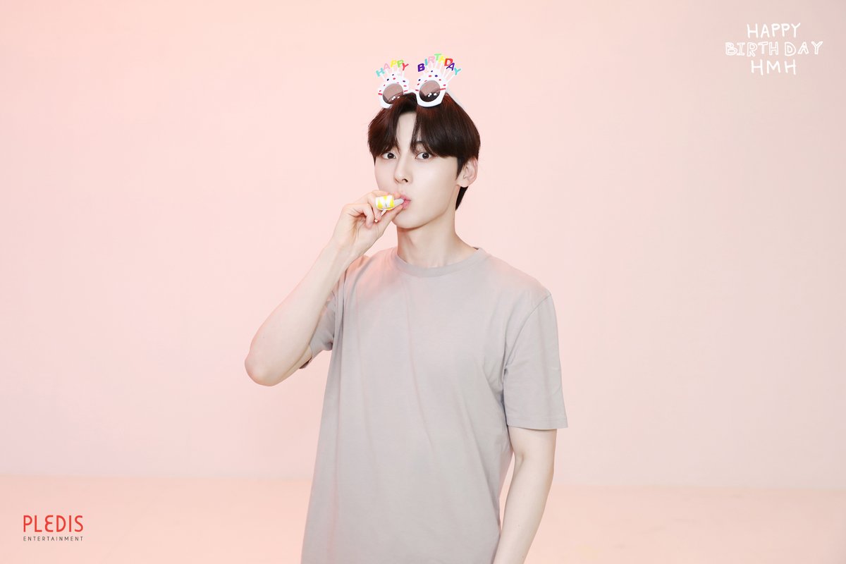 [#MH_day] 2022-08-09
HAPPY BIRTHDAY HWANG MIN HYUN BEHIND 🦊📸🧡

#HAPPY_MINHYUN_DAY
#황민현 #HWANGMINHYUN