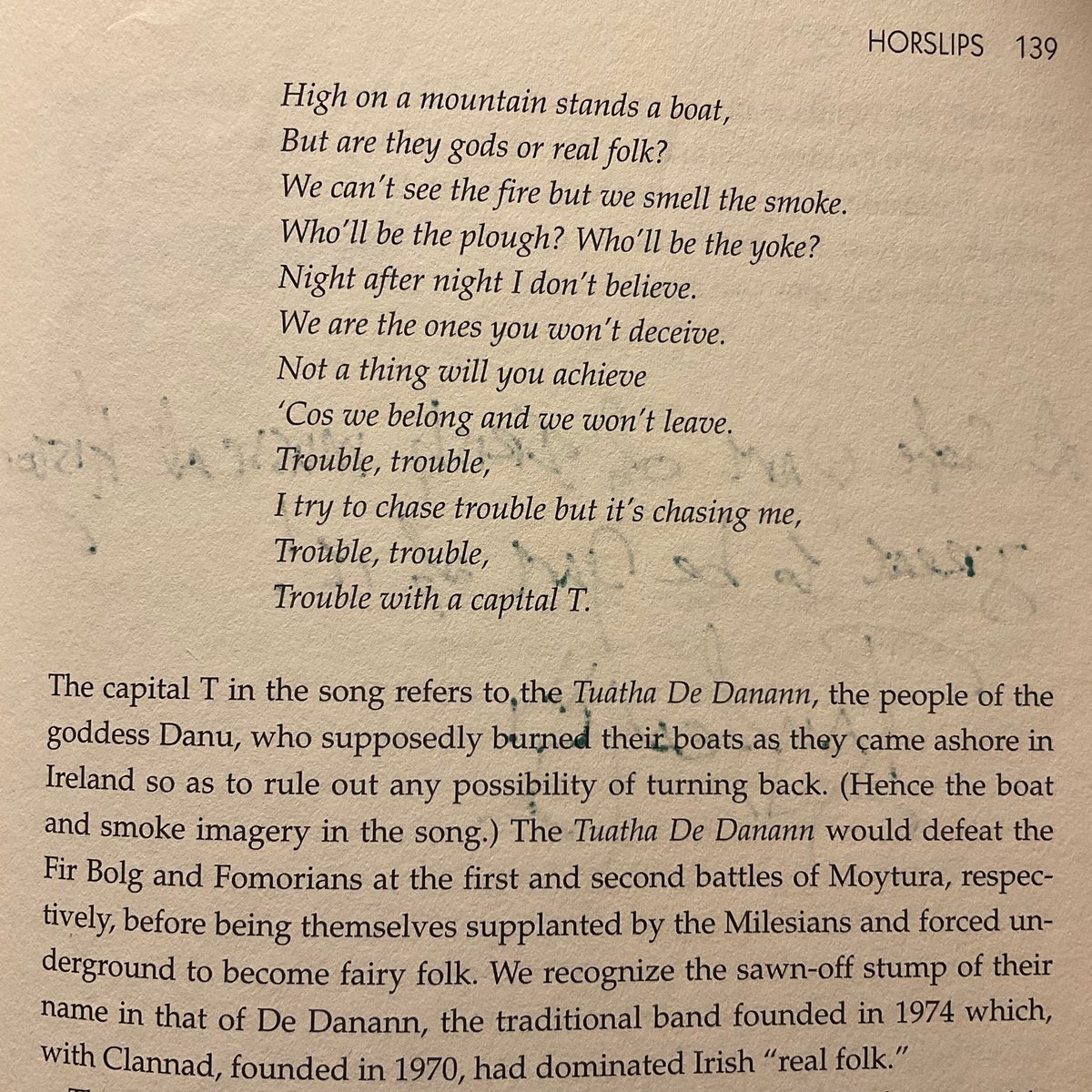 THorslips's tweet photo. #Horslips #TroubleTuesday
Four snips from #PaulMuldoon’s offering when 50 writers each relive “The Show I’ll Never Forget”.
#BelfastGigs #WhitlaHall #1980
His story ends with the opening track on the night “Trouble With A Captial T”.
Read order
1 2
3 4 https://t.co/WTJphxiIrp