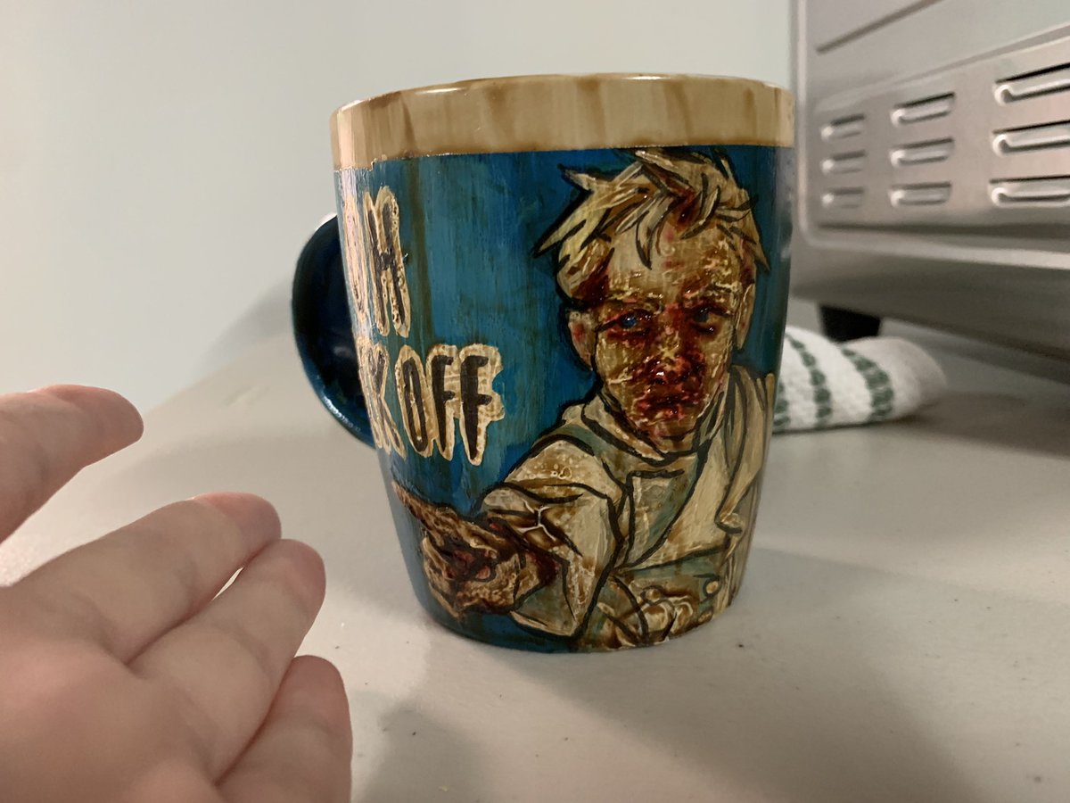 RT @kecchi0: OH MY GOD WHAT THE FUCK HAPPENED TO THE GORDON RAMSAY MUG HE LOOKS LIKE HE’S FROM SILENT HILL. https://t.co/QUKMf0cSlQ