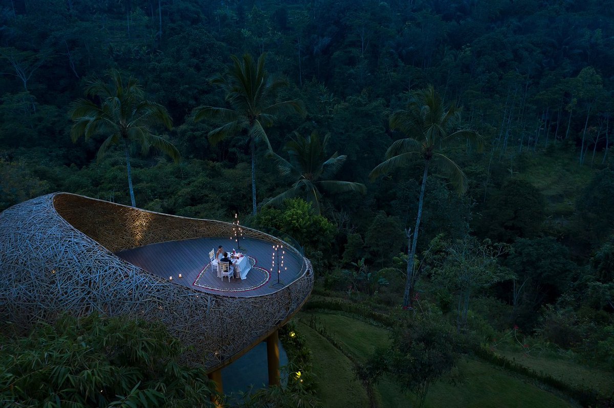 TheWorldsBestH1's tweet photo. The Top 25 Hotels In The World - From The Tripadvisor 2022 Travellers Choice Ratings: 9. Padma Resort Ubud,
Payangan, Indonesia https://t.co/MObEsJTMOr #hotels #Bali #padmaresort #ubud #Indonesia #TripAdvisor #theworldsbesthotels #Travel https://t.co/jq4nLgJiIC