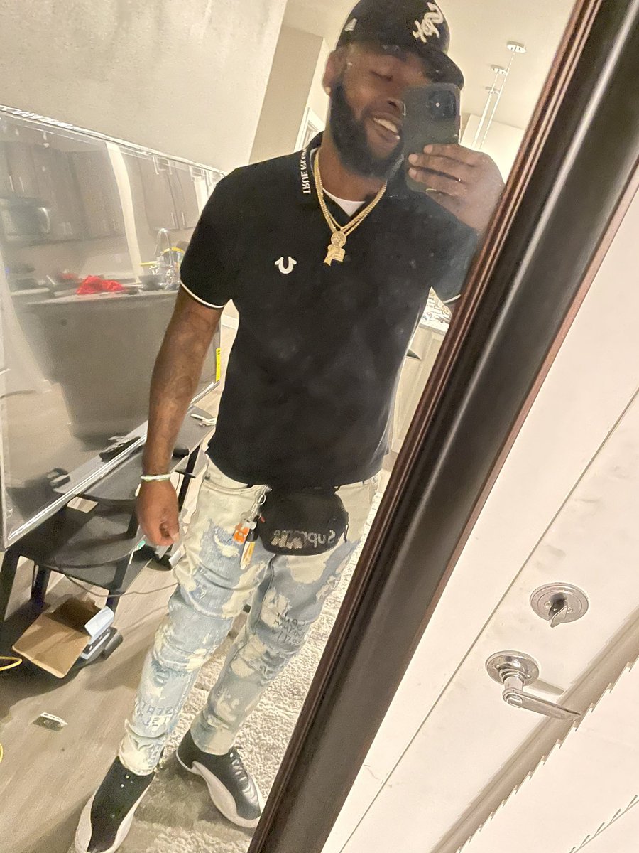 NiggaImMeech's tweet photo. I can’t even let u treat me like them other niggas 🥴🤷🏾‍♂️ https://t.co/vD8NvcDzFk