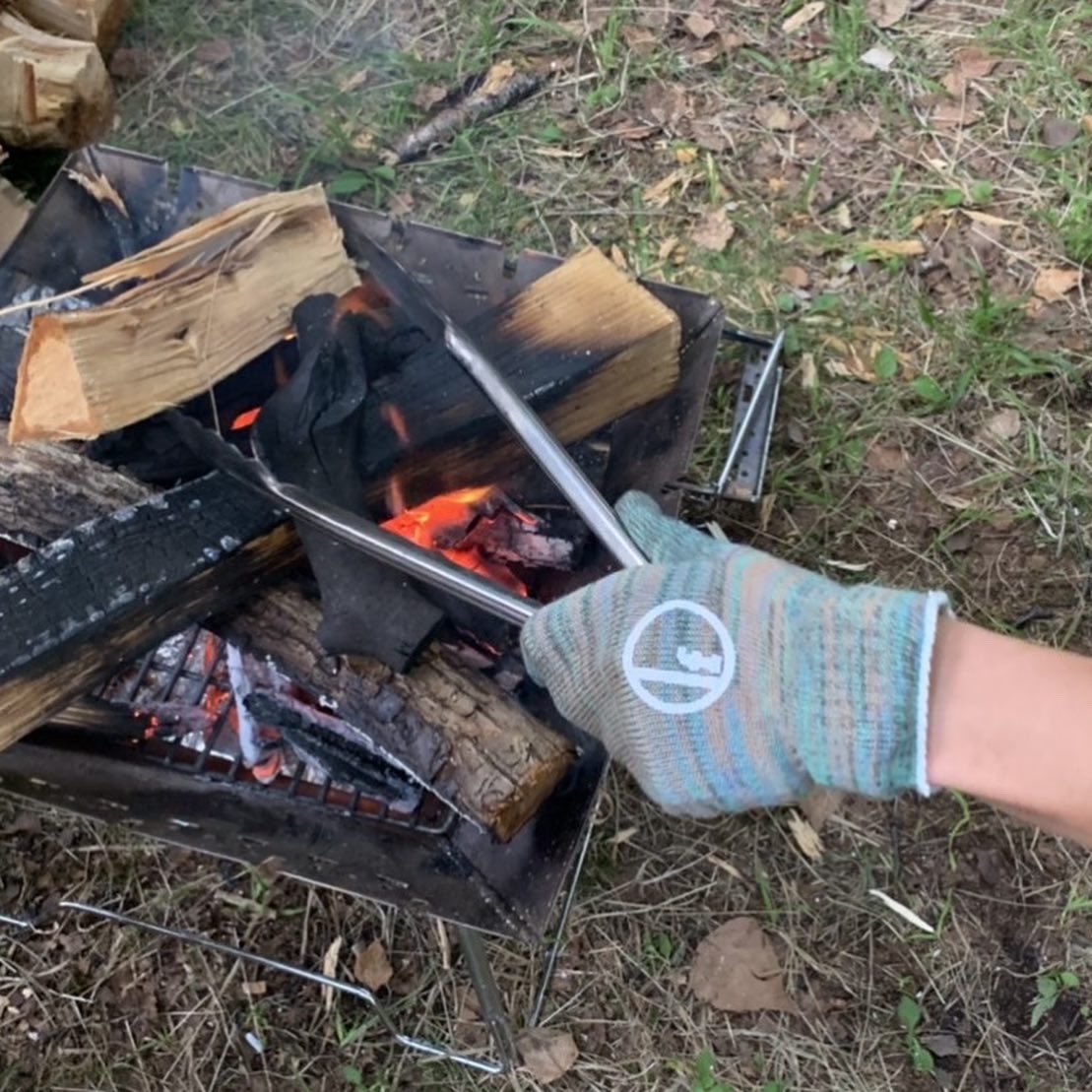I_fun_d's tweet photo. 全てがリサイクル素材を使ったオンリーワンなカラーですが、いままでに無かった配色も増えました。スノーボードのオフトレだけじゃなく、アウトドアの怪我防止など人それぞれ。

1双 500円(税込) 
お取扱い施設や@i_fun_d オンラインショップにて購入可能です。

#i_fun_d 
#新色 #ミトン軍手 https://t.co/YKTgXrsox6