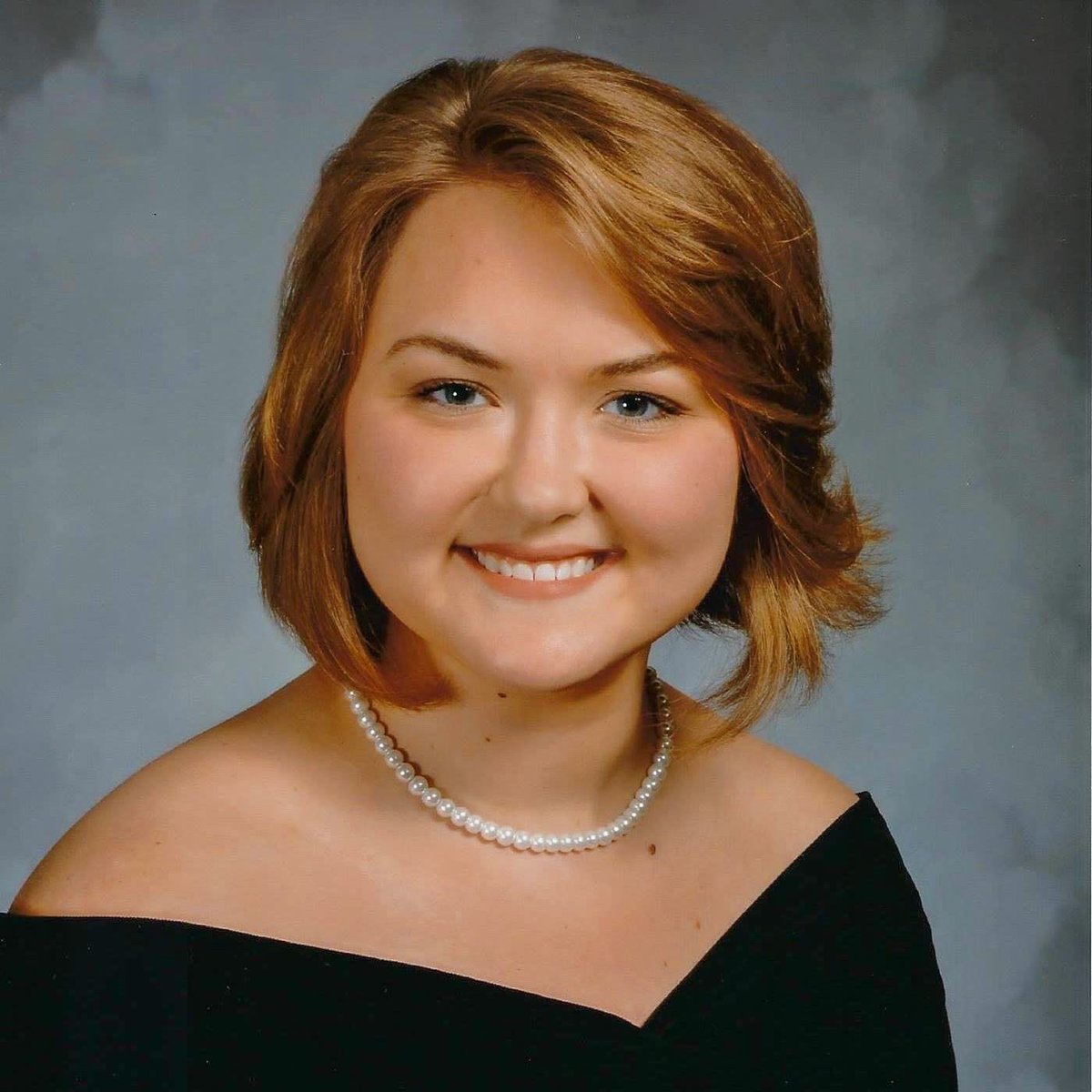 SIU Panhellenic tweet media