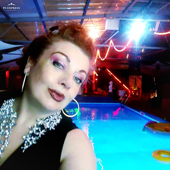 Saluti dalla piscina  di Atlantis ❤️ ❤️ ❤️❤️❤️ I am in swimming pool and i give you many kisses💋💋💋💋💋❤️❤️❤️❤️  https://t<a href="/tag/foryou"class="tags"><span>#foryou</span></a><a href="/tag/piscina"class="tags"><span>#piscina</span></a><a href="/tag/swimmingpool"class="tags"><span>#swimmingpool</span></a><a href="/tag/hotmodel"class="tags"><span>#hotmodel</span></a><a href="/tag/perte"class="tags"><span>#perte</span></a>