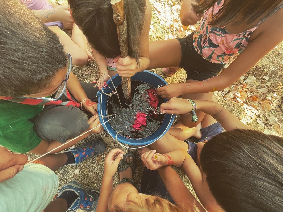 AEiGFlosiCalcat's tweet photo. [CiLl] Els #Castors i Llúdrigues ja han tornat de viure un munt d'aventures dels seus #Campaments a Maçanet de Cabrenys on ja han alliberat a l'Home riatller dels extraterrestres i ja torna a ser lliure!! 😜😎📸🌈🏕💙🦋🌟

#femcau #femescoltisme #arenysdemar #maresme #campes https://t.co/pcCQJl4z4L