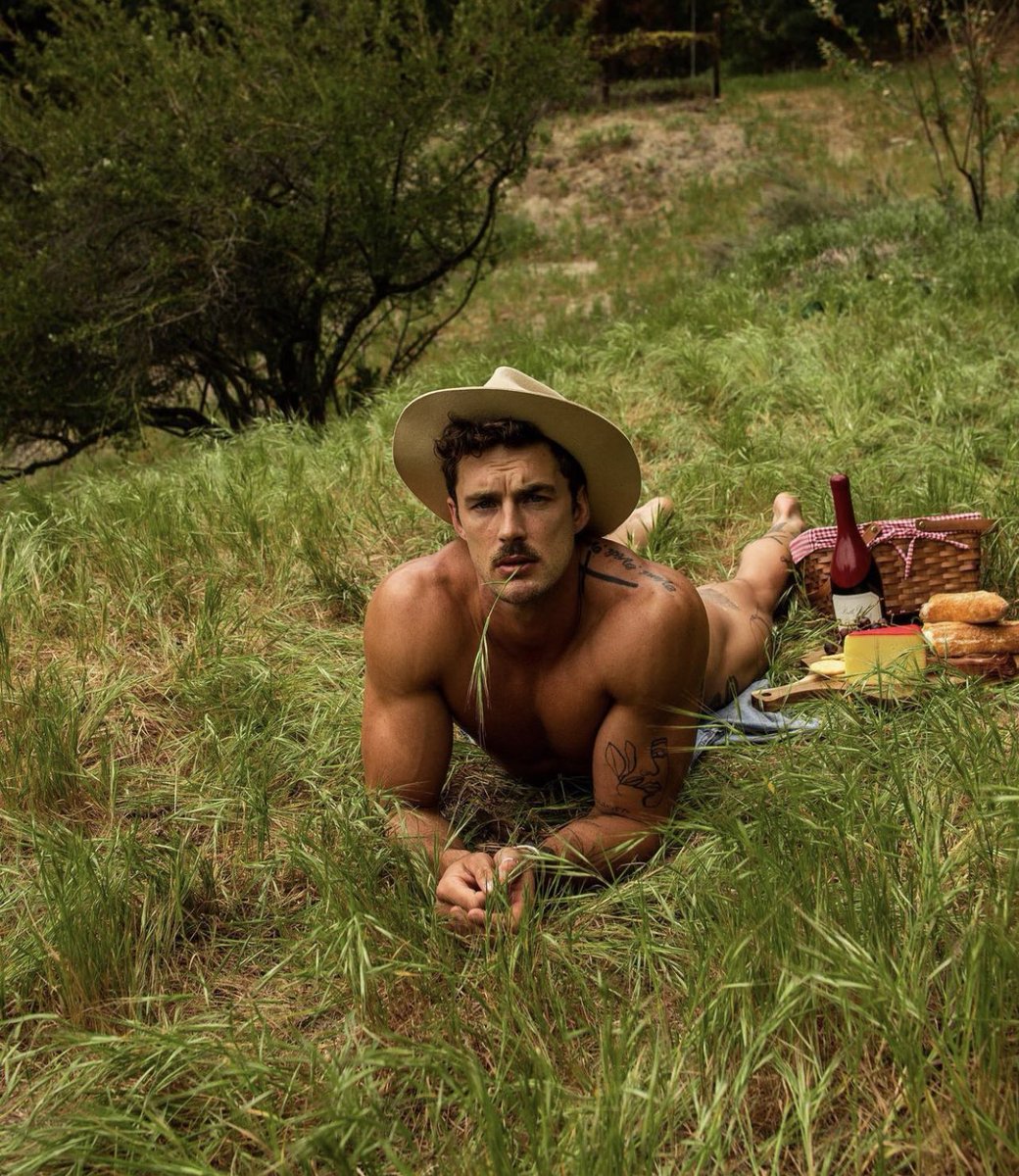 I love when my #MCM loses his shorts on a picnic date.