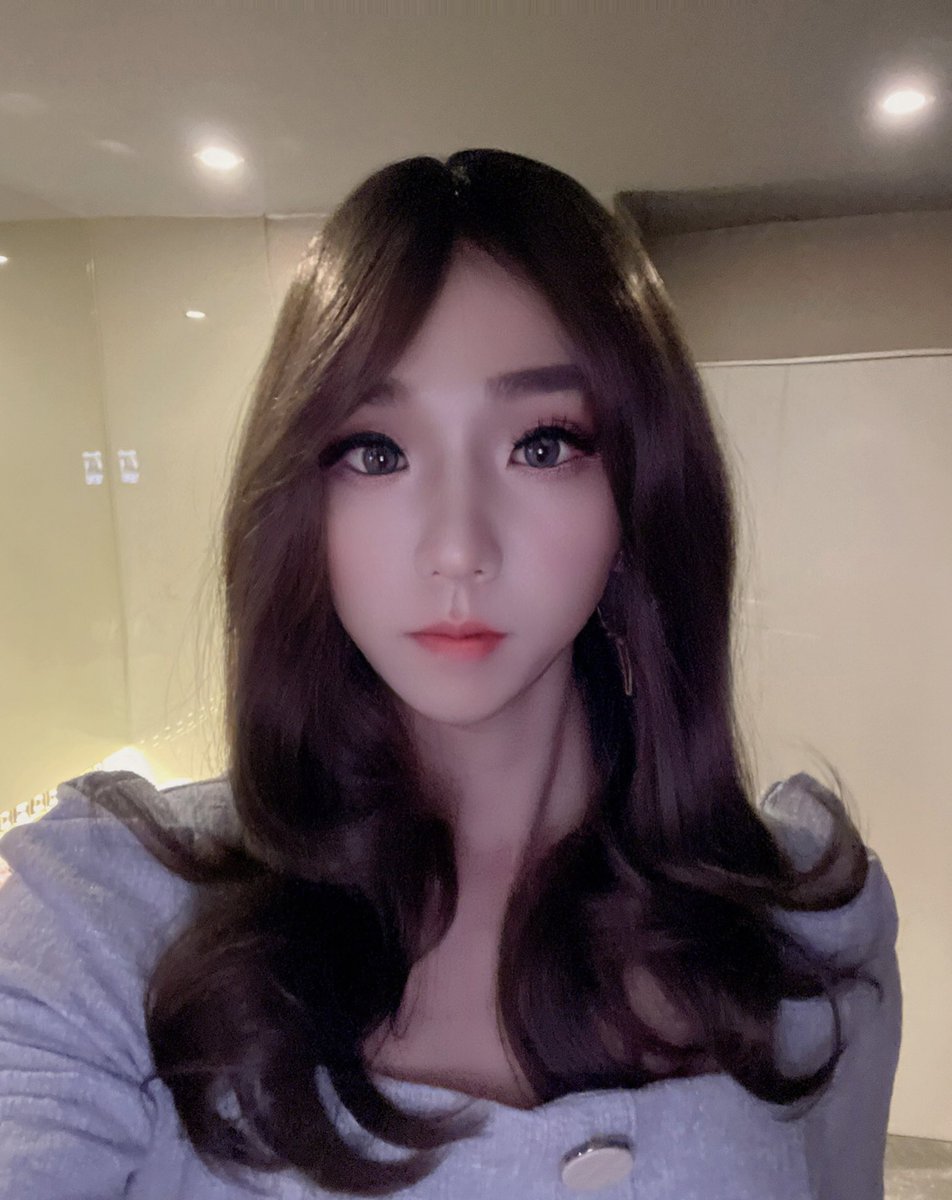 구름님이 수정해준 사진 ㅎㅎ
다음 주에 좀 더 이쁘게 업해봐야겠당 ㅎㅎ