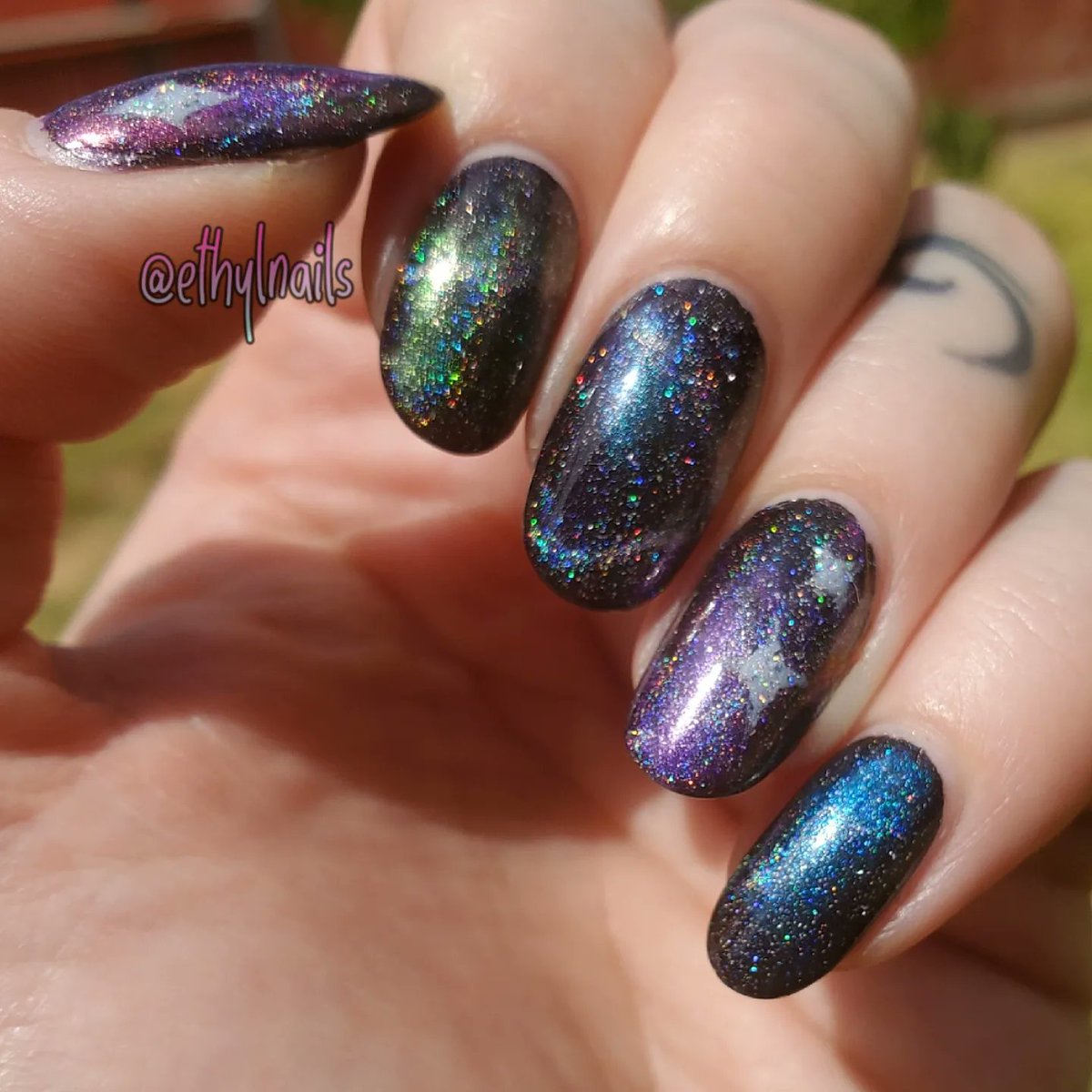 EthylPaints's tweet photo. Spaaaaaace ๐คฉ
This took 14 @holotaco polishes including the entire #multichromecollection, (justice for multichromes!!!), a smattering of the #rainbowcollection (og!) Some other #featuredguest polishes ( ๐) and 3 #tacos. ~what do you think!?~ https://t.co/ZPHiVcWXMH