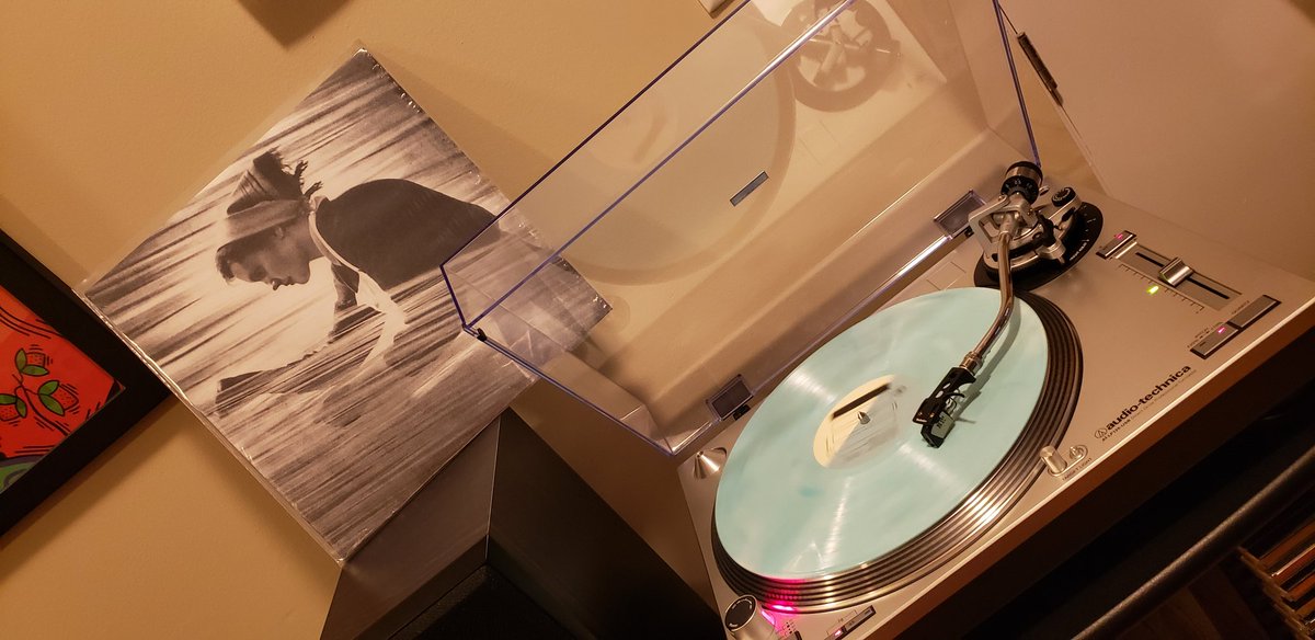 rubinalcohol's tweet photo. @thirdmanrecords cant express how happy this girl is right now #fearofthedawn #jack #white much ❤️❤️❤️❤️🔥🔥🔥🔥🔥 https://t.co/2nXi4rogMR